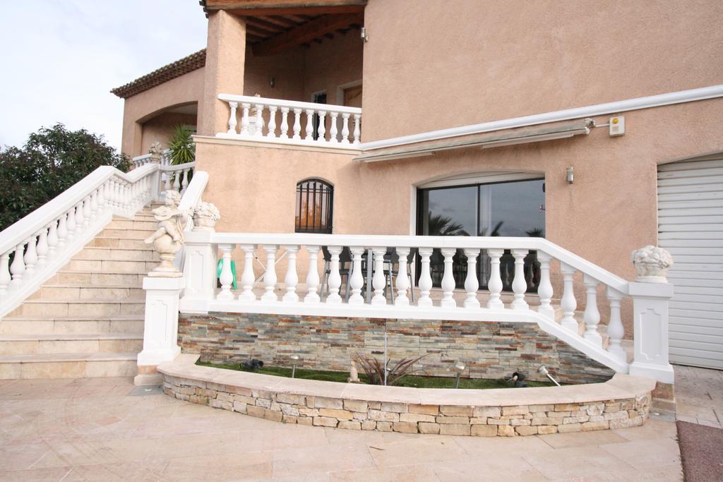 Residence Les Jardins De Lea Ла-Сейн-сюр-Мер Екстер'єр фото